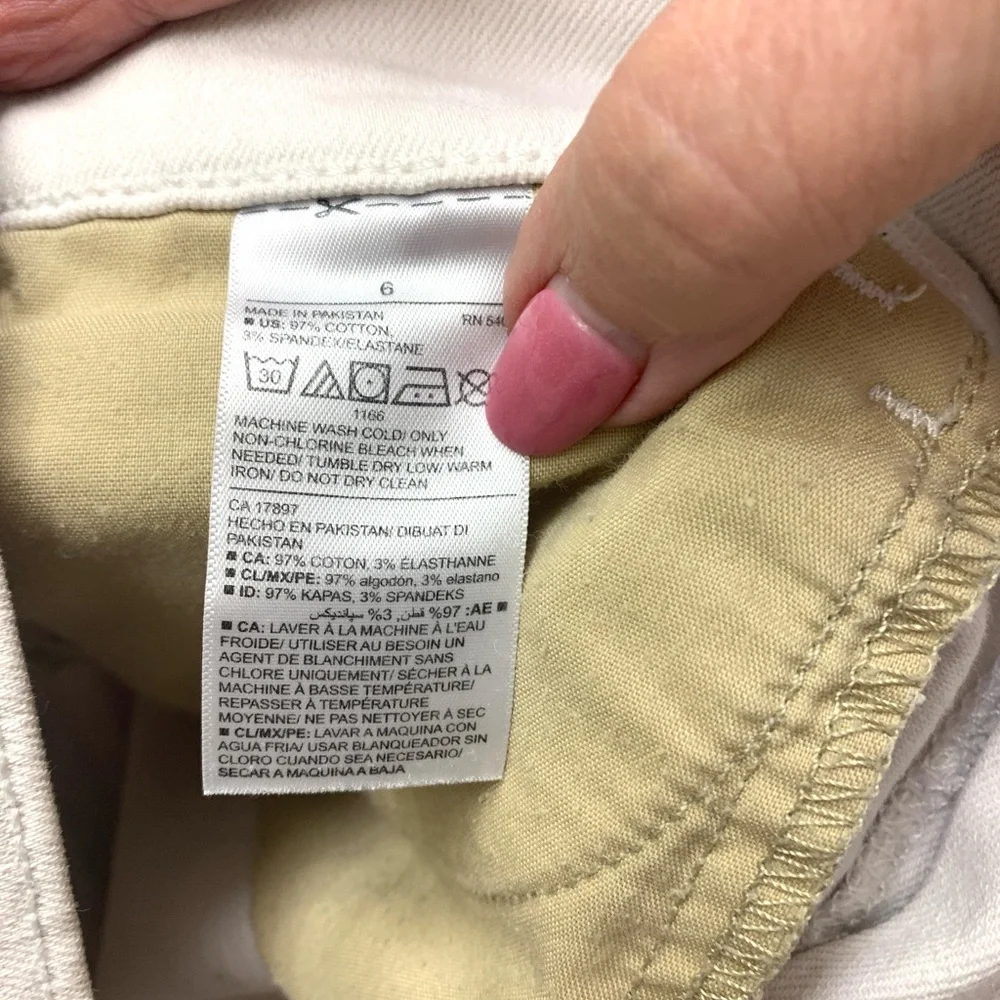 Old Navy Boyfriend White Jean Shorts